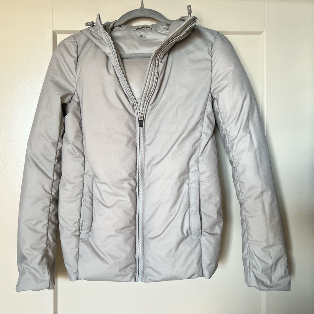 Uniqlo Light Gray Hooded Puffer Jacket